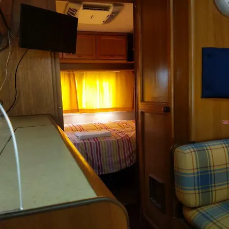 Into The Wild - Camper * Montargano